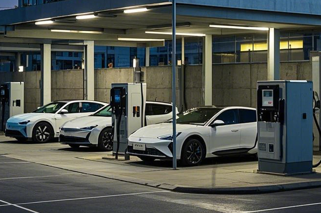 广西壮族自治区能源局关于印发《广西电动汽车充电基础设施建设运营管理办法》的通知